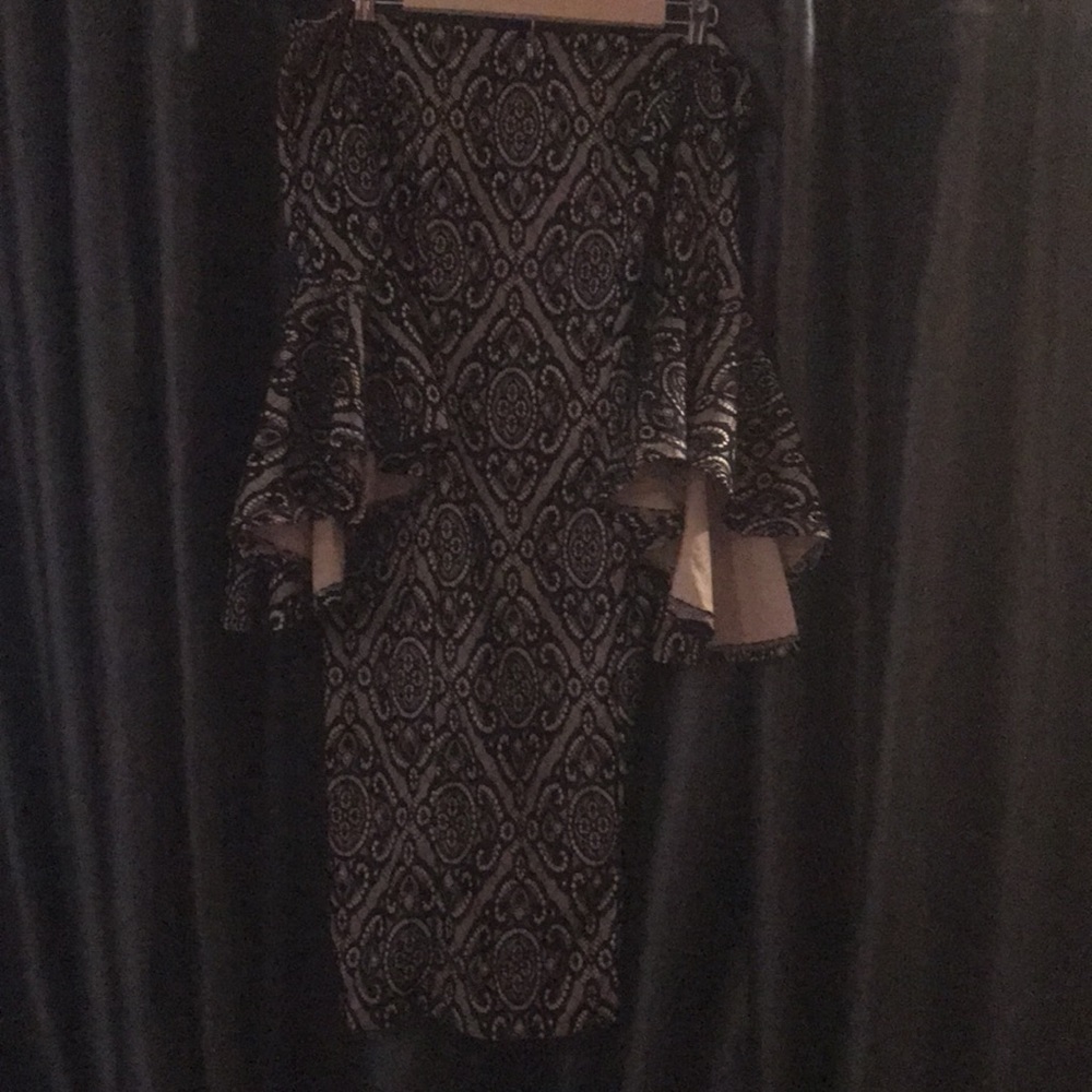 Cocktail dress off shoulder / 3/4 flares sleeves